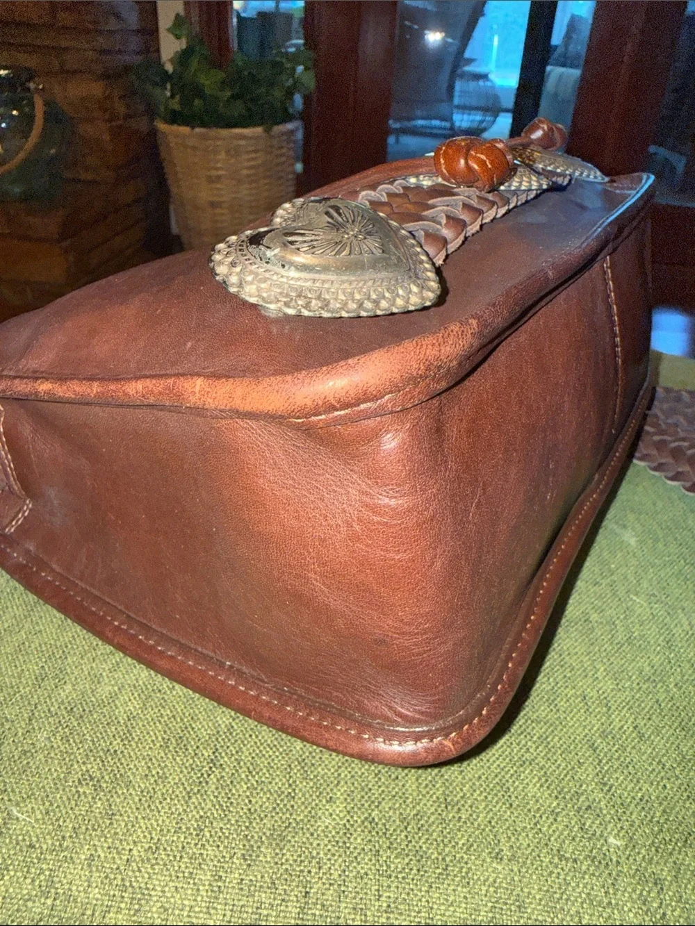 Vintage Brighton Braided Strap Brown Leather Shoulder Bag with Heart Accents - Picture 11 of 14